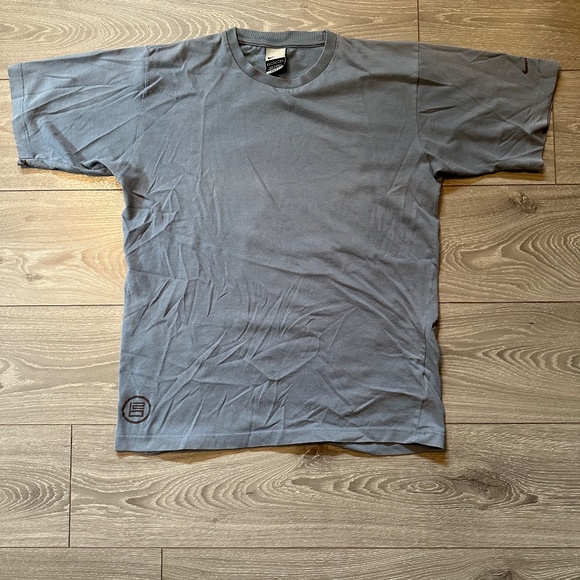 Y2K Nike Rare Chainlink Backprint Tee - Picture 2 of 5